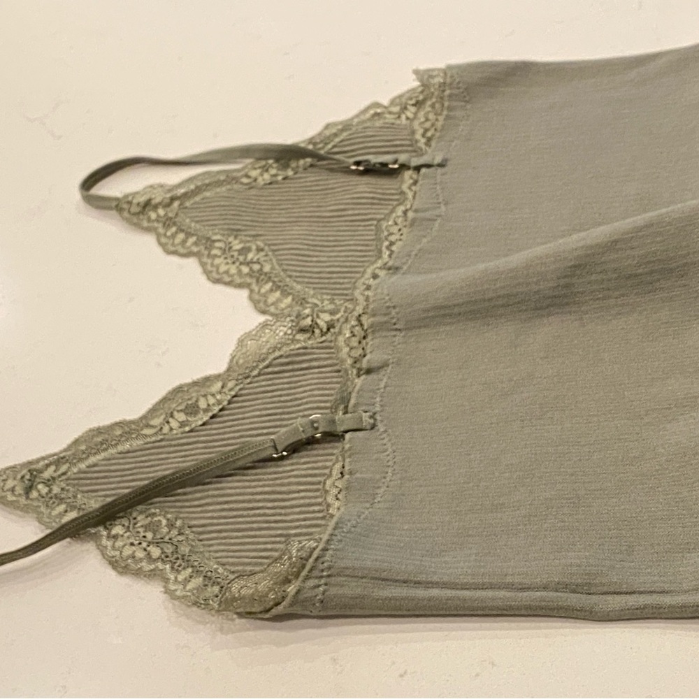Green Tank with Lace Trim - Picture 6 of 6